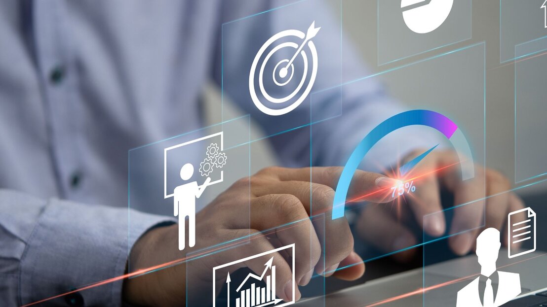 Small retailer using a sustainability dashboard